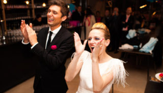 Credit photo : With a Love like that Surprise animations mariés lyon
